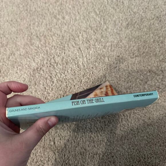 Vintage 1986 Fish on the Grill 70+ Elegant Easy Recipes Cookbook Grunes & Magida - Picture 11 of 11